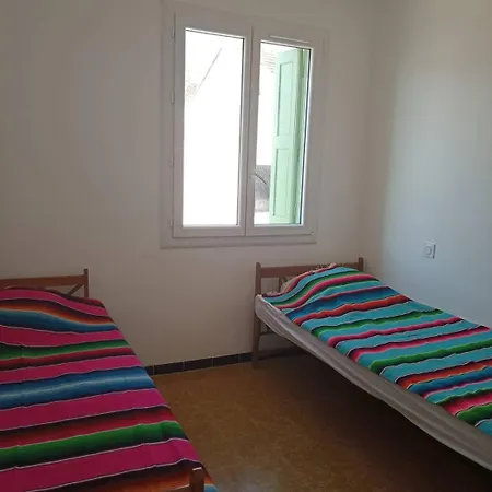 Maison Canetoise 2 Chambres, Clim, Parking, Wi-fi Proche De La